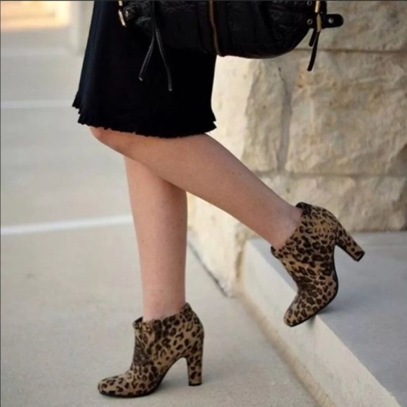 *SOLD* Sam & Libby Selena Leopard Print Ankle Booties - Picture 12 of 12